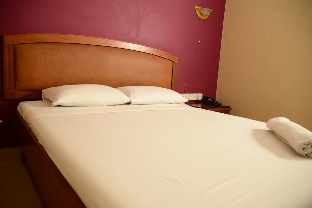 Iris Hotel Dar Es Salaam Eksteriør billede